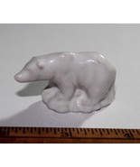 Wade Polar Bear Red Rose Tea Figurine Endangered Series 1999-2002 - England - $6.78 CAD