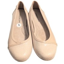 London Fog Benette Beige Padded Footbed Comfort Collection Flats Size 8 ... - £22.94 GBP
