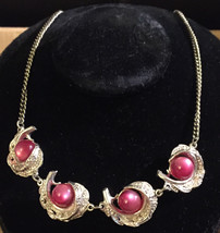 Vintage 1940s Coro Silver Curling Leaf Leaves Raspberry Red Moon Glow Necklace - £76.55 GBP