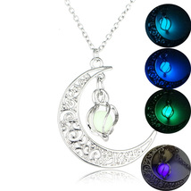 Crescent Moon, Silver Fashion  Pendant Necklace (19&quot;) - £17.16 GBP