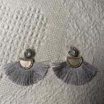 Vintage Premier Designs Jewelry Gold Grey Fanfare Fringe Earrings REDUCE... - $20.57