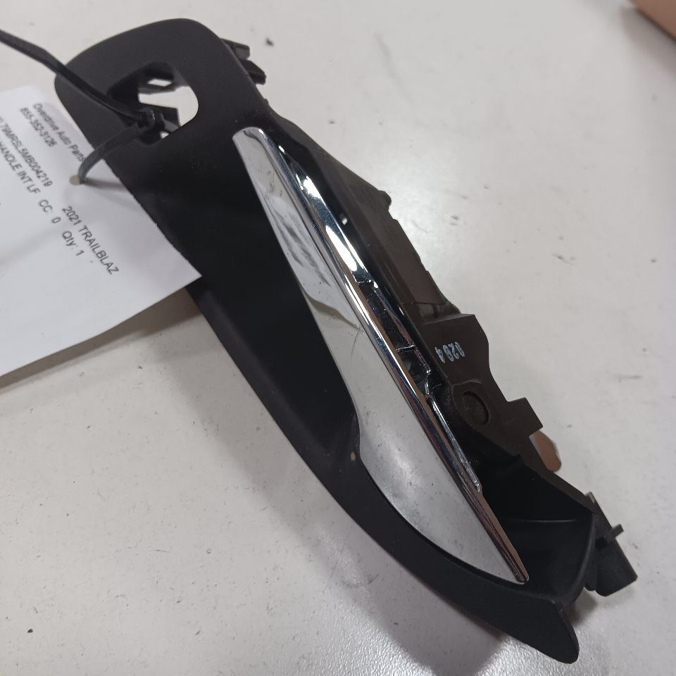 Chevy Trailblazer Door Handle Left Driver Front Interior Inside  2021 20... - $54.94