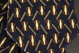 Modern Mens Accessory Fabric Necktie Tie 100% Silk NEO Bill Blass Navy Geometric - £13.98 GBP