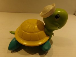 1977 Fisher Price Tag Along Turtle w/ Sailor Hat Pull Toy Quaker Oats - £7.02 GBP