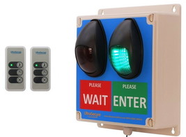 Large Wireless Door Entry Traffic Light &amp; 2 x Intelligent Portable Controls - £160.33 GBP