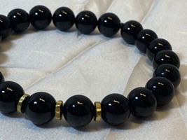 Black Stone Men&#39;s Bracelet on Stretchy Cord with Silver accent beads 7.75&quot; - £19.10 GBP