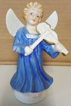 I) Vintage Christmas Ceramic Angel Figurine Holiday Nativity Decoration - $5.93