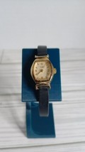Vintage Timex Genuine Leather Quartz Analog Women&#39;s Watch - Needs New Battery - £9.61 GBP