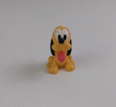 Disney Mickey &amp; Friends Baby Pluto Wearing Green Collar 1.25&quot; Mini Figure - €4,12 EUR