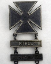Sterling Rifle Submachine Gun WWII US Army Expert Marksman Badge Pin Medal - $19.60