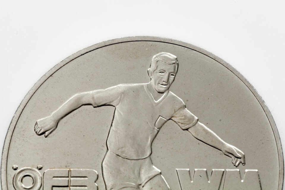 1978 World Cup Mens Football Argentina - Austria Silver Medal / Token-
show o... Item image 3
