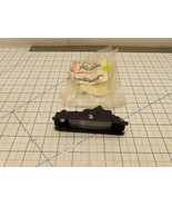 Toyota 81271-02051 License Plate Tag Light Lamp Housing Right RH - $550.11 MXN