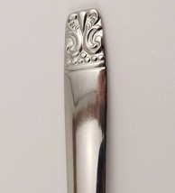 Oneida Wm Rogers Aztec Encore Pierced Serving Spoon Stainless 7 3/4&quot; - £5.34 GBP