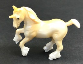 BREYER Stablemate Gold Clydesdale Unicorn Foal Horse - £2.71 GBP