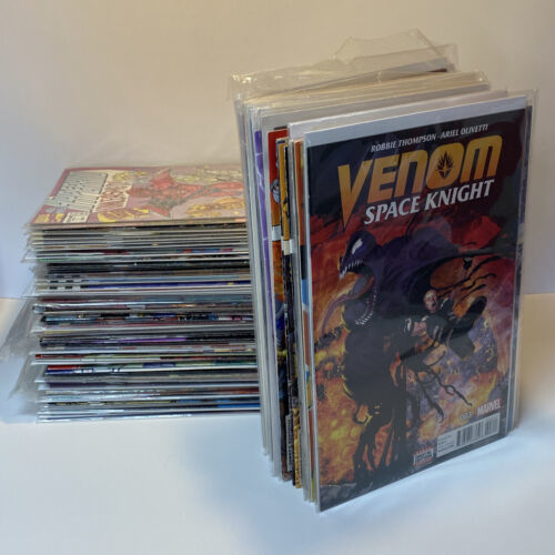 Primary image for Large Marvel Comic Lot Of 110+ Books - Venom Magneto Storm X-men - Annuals ++