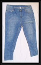 Westpoint Ladies Paisley Printed Crop Jeans Size 14 39&quot; Waist x 26&quot; Inseam - $14.84