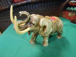 Great Vintage Elephant Figure / Statue - £9.95 GBP