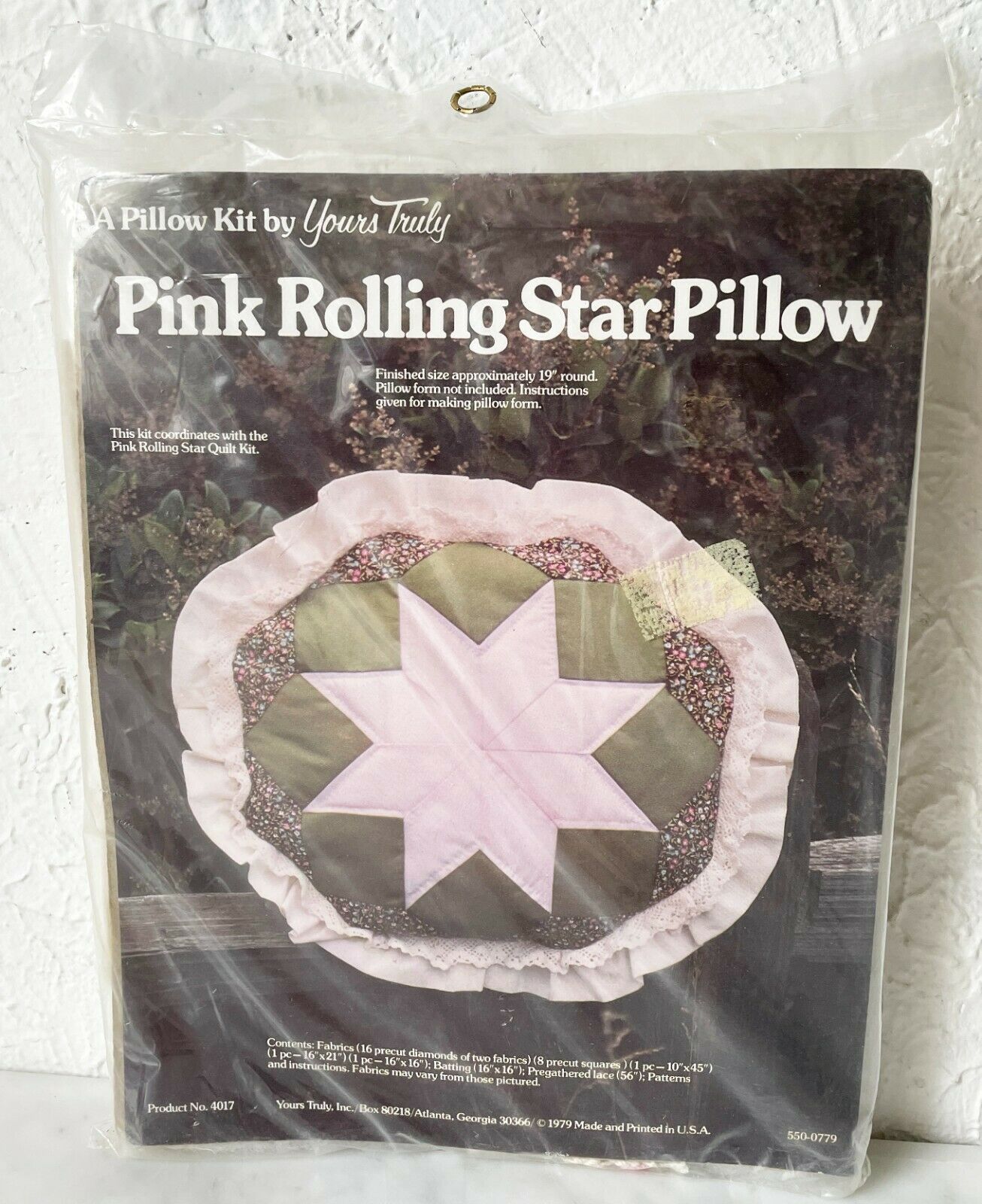 Vintage 1979 Yours Truly Pink Rolling Star Quilted Pillow Kit - 19" Round NEW - $23.70