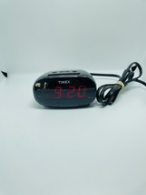 Timex Alarm Clock Works Night Light Snooze Electric Battery Backup Bedroom - $269.61 MXN