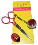 Heart Scissor Set - $476.02 MXN
