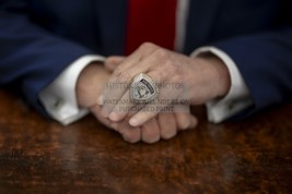 DONALD TRUMP WEARING STANLEY CUP FLORIDA PANTHERS RING 2025 4X6 PHOTO PO... - $8.96