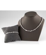 Authenticity Guarantee

Gorgeous Sterling Silver CZ Tennis Necklace and ... - €444,00 EUR