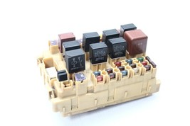 2000-2005 TOYOTA CELICA GT GTS LEFT ENGINE BAY FUSE RELAY BOX P6972 image 3
