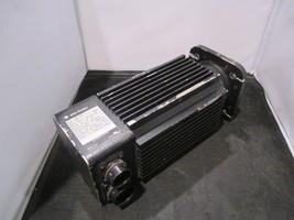 Allen Bradley 1326AS-B440G-21 Servo Motor  - $3,670.60 MXN