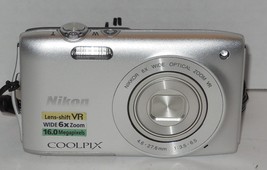 Nikon COOLPIX S3300 16.0 MP Silver Digital Camera Strap Battery SD Card ... - $147.76