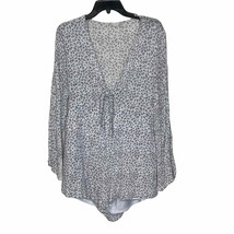 Altar&#39;d State Tunic Top Size Medium Gray Cream Pattern Front Tie Lined Womens - $14.54