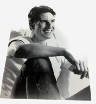 Tom Cruise Publicity Glossy Photo Movie 8 x 10 Casual Black White Fan Jeans BW - £13.26 GBP