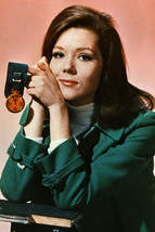 Diana Rigg as Emma Peel The Avengers 18x24 Poster - £18.76 GBP
