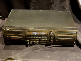 SONY TC-WR565 STEREO DUAL CASSETTE DECK For Parts OR Repair  - £35.63 GBP