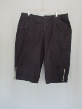Venezia shorts  pants cropped zippers Size 18 black inseam 18&quot; - £9.98 GBP