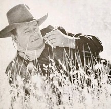 1965 John Wayne Love Song Cowboy In Wheat Field Post Magazine Print HM2G - $579.94 MXN
