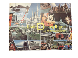 1982 Walt Disney World A Pictorial Souvenir Booklet Book WDW 38 Pages Softcover - $11.17