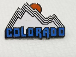 Pin Colorado Mountains and Sun Vintage Metal 1980s Modern  - £8.92 GBP