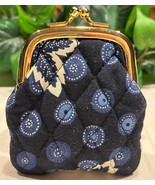 Vera Bradley Blue Leaf Framed Kisslock Kiss Lock Coin Purse Wallet Navy ... - $355.68 MXN