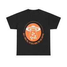 ufo steals coffee beans funny spaceship  Unisex Heavy Cotton Tee  aliens... - £13.75 GBP+