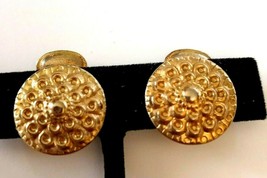 Vintage Gold Color Acorn top Huggies CLIP ON Earrings - £10.34 GBP