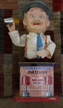 VINTAGE 1960’s  Charlie Weaver Bartender-   Battery Operated Tin Toy Not... - $831.96 MXN