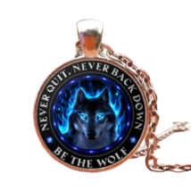 Vintage Creative Wolf Round Pendant Necklace - New - £13.53 GBP