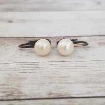 Vintage Clip On Earrings - Faux Pearl Slightly Under 3/8&quot; - £7.18 GBP