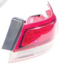 Right Quarter Mounted Taillight Incandescent Has Scratch OEM 2016 2018 Optima - £93.69 GBP