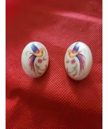 Vintage Avon Pretty Plume Faux Pearl Earrings Bird Floral Stud 90&#39;s Lobe... - $24.61 CAD