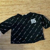 H &amp; M Cropped Graphic Printed Top Medium With Countries Cities Black Whi... - $7.00