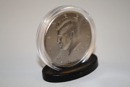 250 Single Coin Display Stands For Half Dollar Or Quarter Capsules - New Design - £43.93 GBP