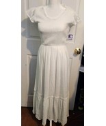 August Sky Women&#39;s Size Small Short Flutter Sleeve Smocked Tiered Midi D... - $461.49 MXN