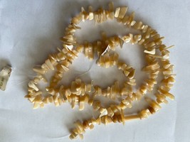 Mother of pearl chips  6 - 18 mm 31&quot; Stand - £1.99 GBP