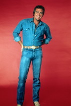 Lee Majors, full length in denim as Colt Seavers The Fall Guy 4x6 photo - $4.75